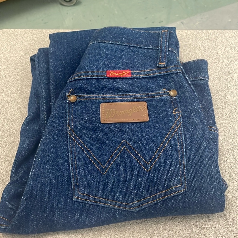 Women’s blue wrangler jeans size 00/24, worn twice